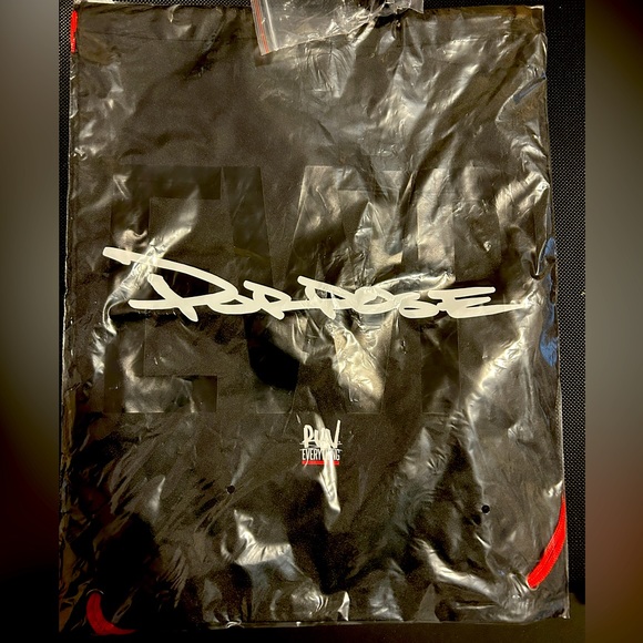 Flag nor Fail/Run Everything Labs Sling Bag, Shaker, Funnel - Picture 2 of 5